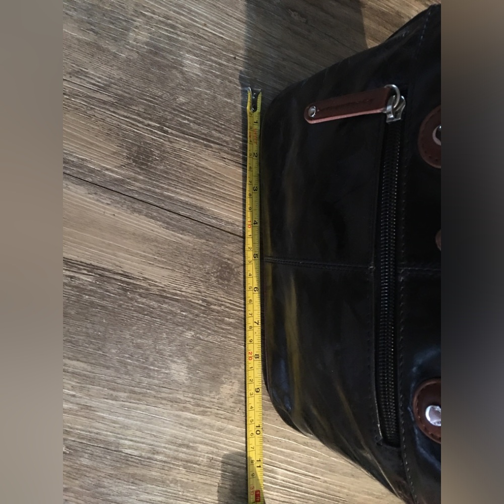 Tignanello hand bag - Picture 2 of 12